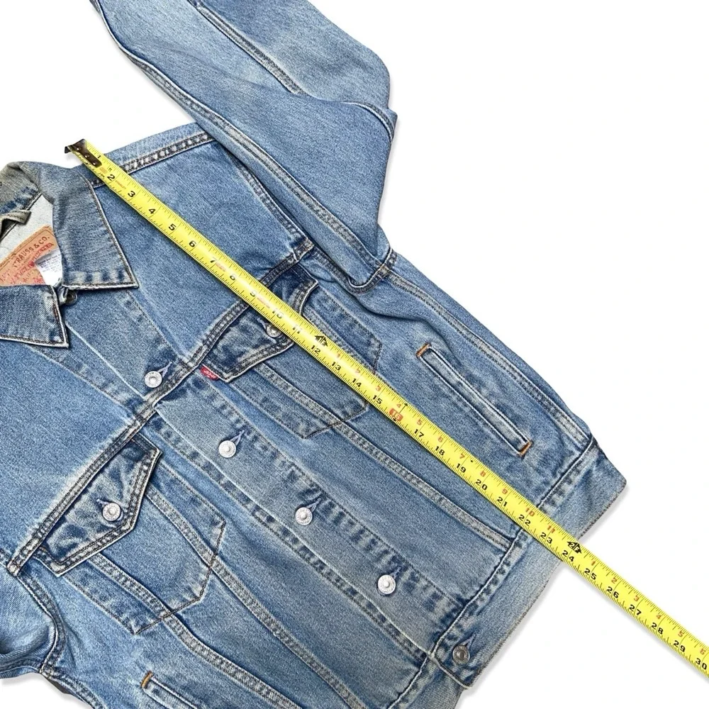 Vintage Levi's 70507-0389 Standard Trucker Denim Jacket Size S Blue Distressed